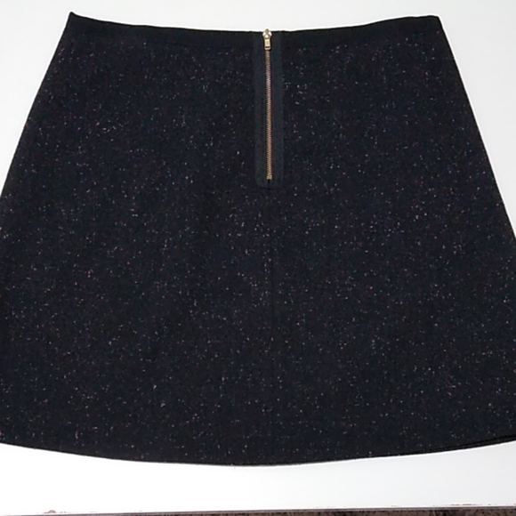 Gorgeous lined wool blend mini skirt - Picture 2 of 8
